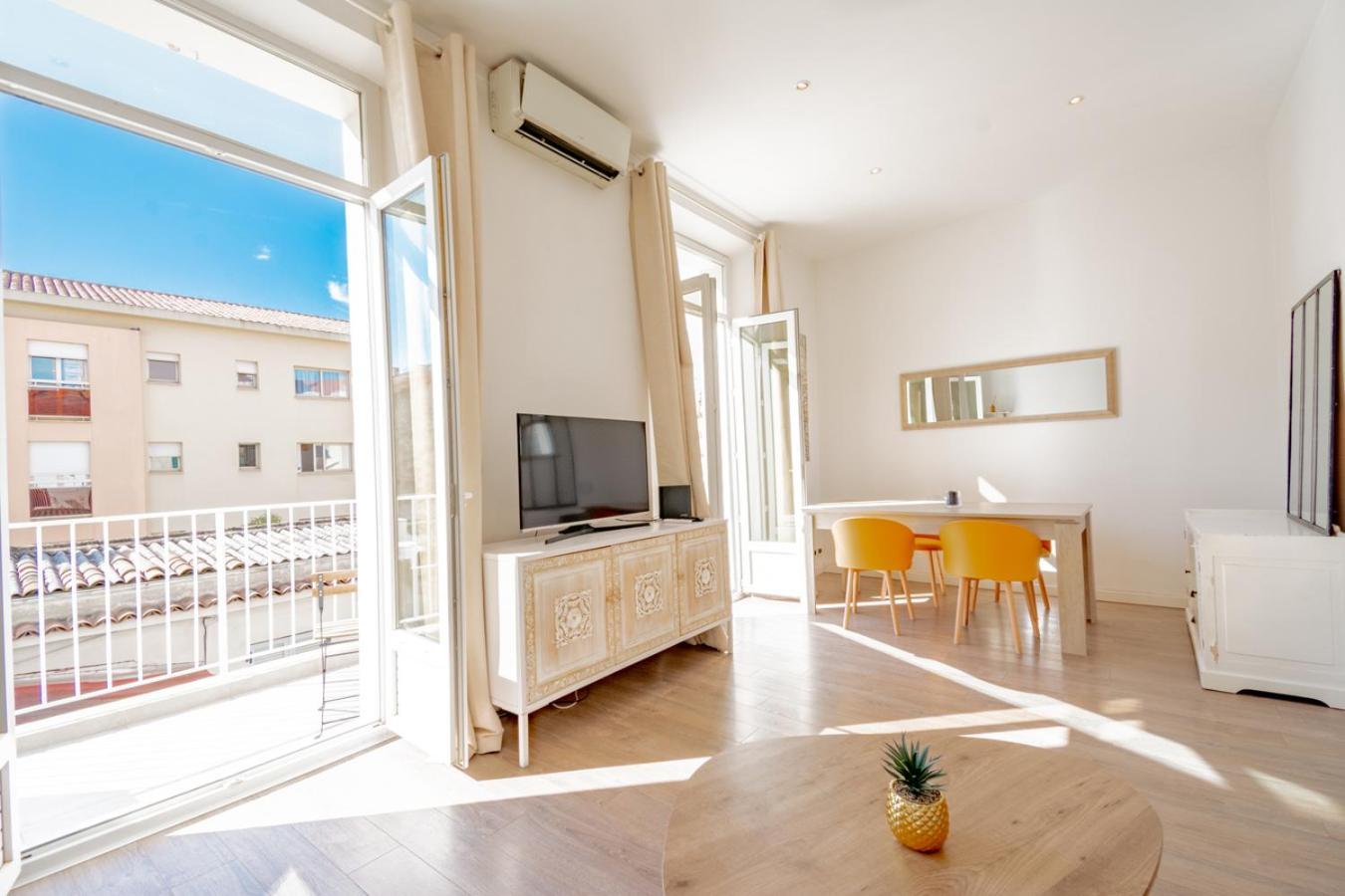 Bel Avec Balcon Centre